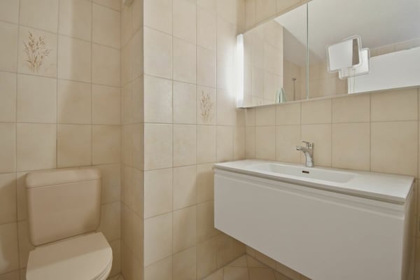Moderne 4.5-Zimmer-Wohnung mit praktischem Zusatzraum 10