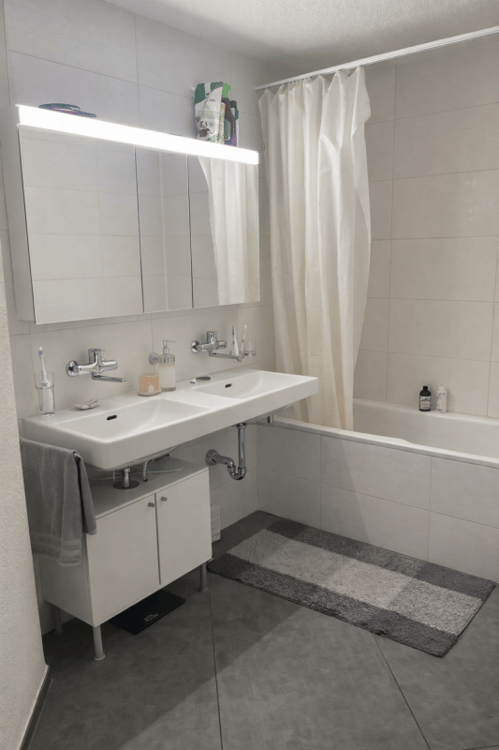 Helle 7.5-Zimmer-Maisonettewohnung mit Balkon in familienfreundlichem Quartier 7