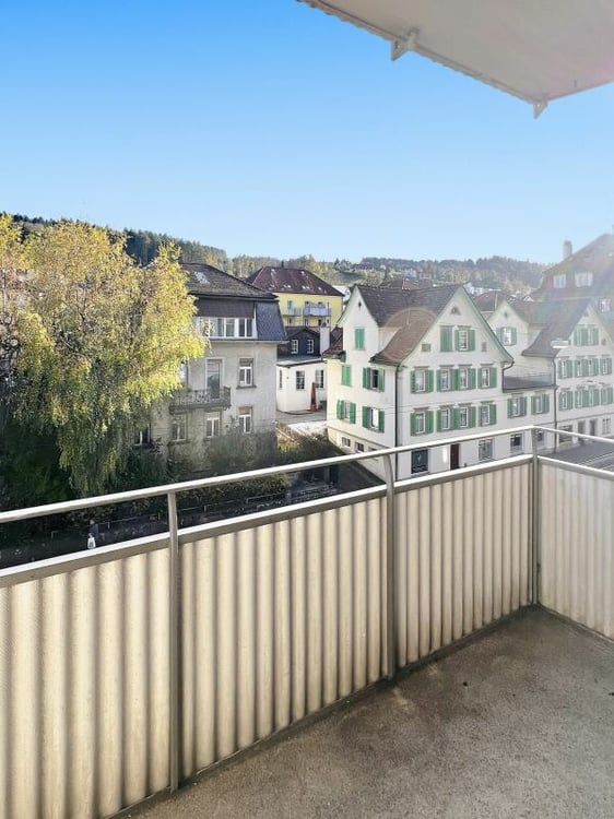 Charmante 2.5-Zimmer-Wohnung mit Balkon in St. Gallen 7