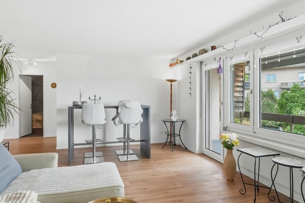 Renovierte 4.5 Zimmer-Eigentumswohnung 2