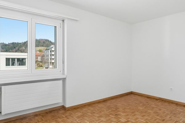 Frisch sanierte 4.5-Zimmer-Wohnung an ruhiger Lage von Bronschhofen 11