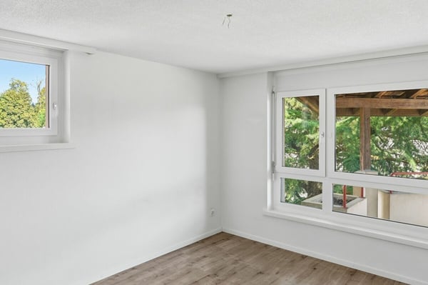Helle 6.5-Zimmer-Maisonettewohnung mit Balkon in familienfreundlichem Quartier 7