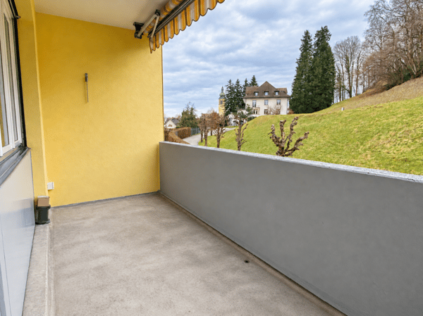 Geräumige und preiswerte 4.5 Zimmer-Wohnung 8