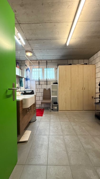 Moderne 1.5-Zimmer-Maisonette-Wohnung mit Garage in Recherswil 21