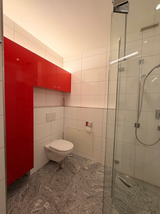 Modernes 2.5-Zimmer-Büro mit Küche & Bad – Toplage bei Tram St. Katharinen 5