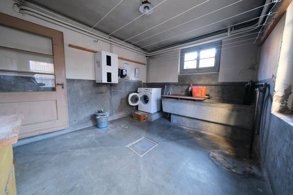 Zentral 7-Zimmerwohnung im 2.OG 19