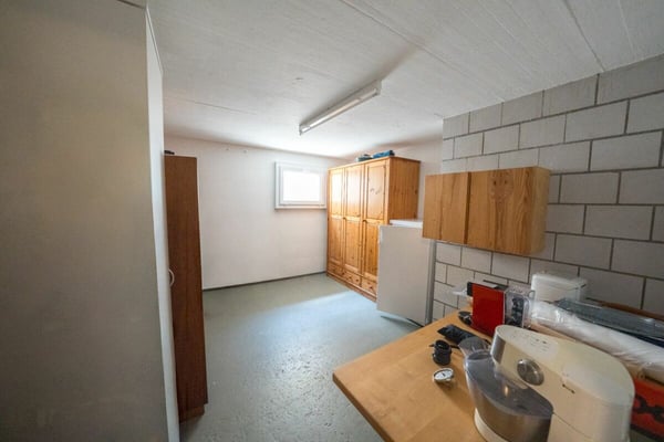 Grosszügige 7.5-Zimmerwohnung im Parterre 17