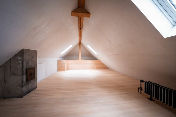 Grosszügige 3.5-Zimmer-Dachwohnung 16