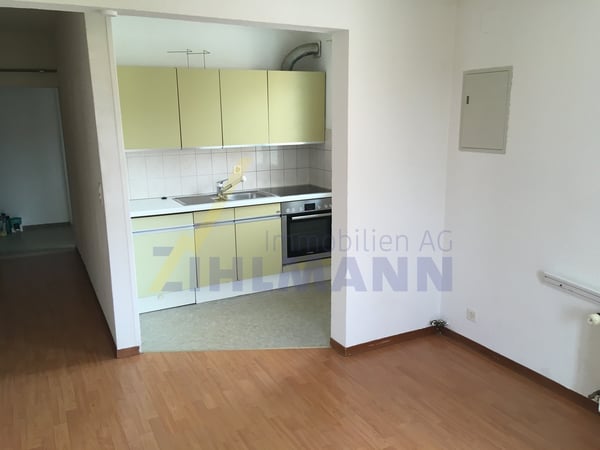 Mehrfamilienhaus mit Restaurant 11