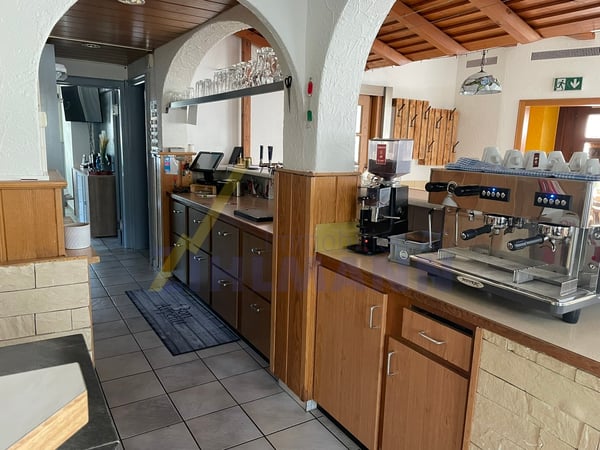 Mehrfamilienhaus mit Restaurant 7