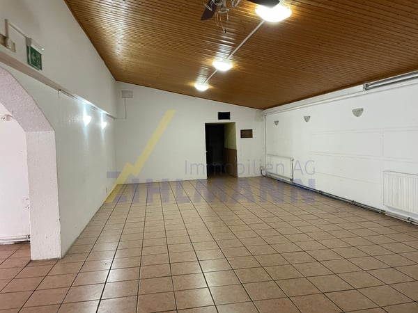 Mehrfamilienhaus mit Restaurant 9