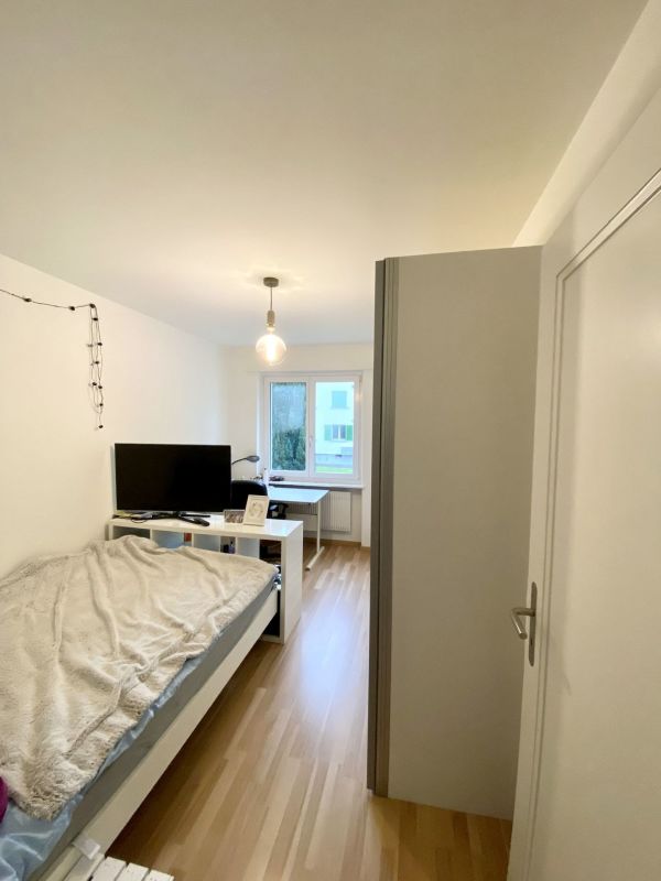 Attraktive 3-Zimmerwohnung in grüner Umgebung - nur 350m vom Bahnhof entfernt!
