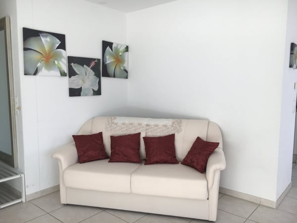2,5-Zimmer-Wohnung möbliert – mit eigener Waschküche 13