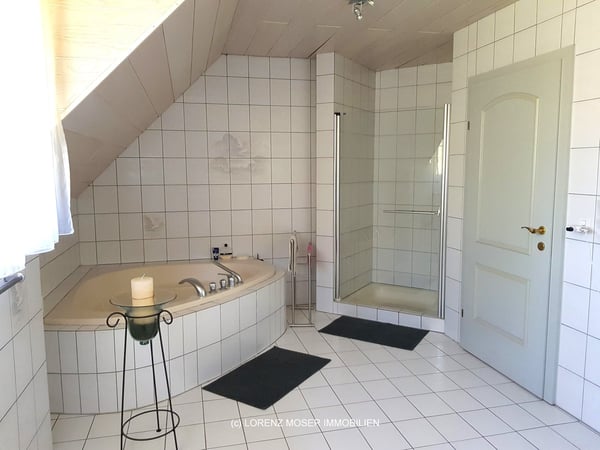 Charmantes Einfamilienhaus mit malerischem Ausblick in Böztal 6