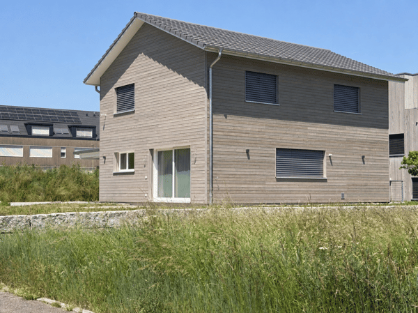 Unweit von Bubendorf befindet sich dieses moderne und neuwertige Haus 2