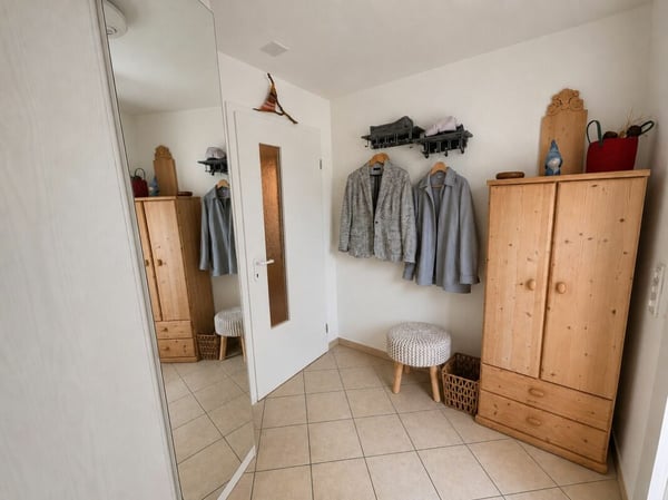 Gepflegte Doppelhaushälfte an leicht erhöhter, sonniger Lage mit unverbaubarer Aussicht 8