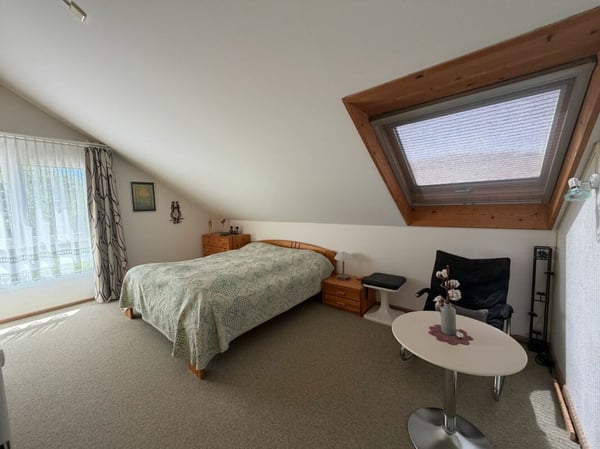 Gepflegte Doppelhaushälfte an leicht erhöhter, sonniger Lage mit unverbaubarer Aussicht 9
