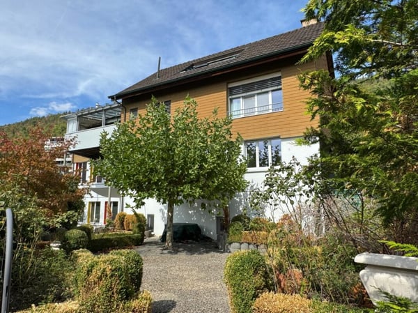 Aussergewöhnliches Wohnen mit Loft - Industrial Charme und eigenem Garten 4