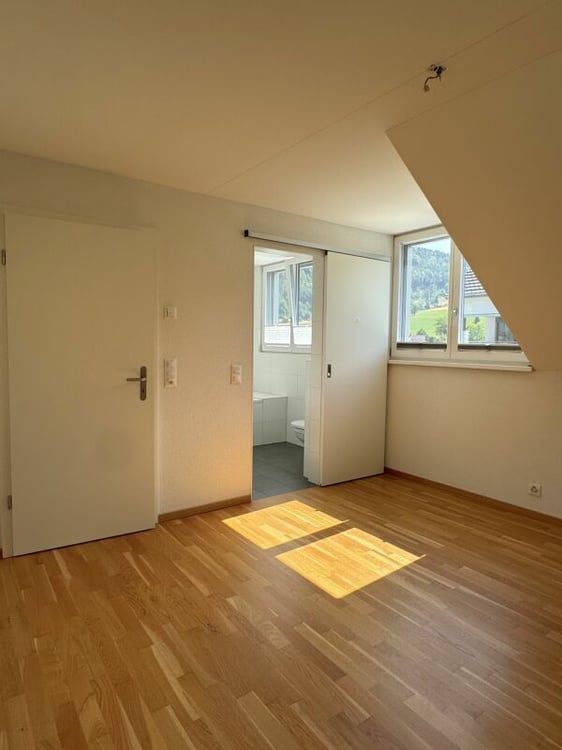 Charmante und komfortable Maisonette-Dachwohnung mit fantastischer Weitsicht 9