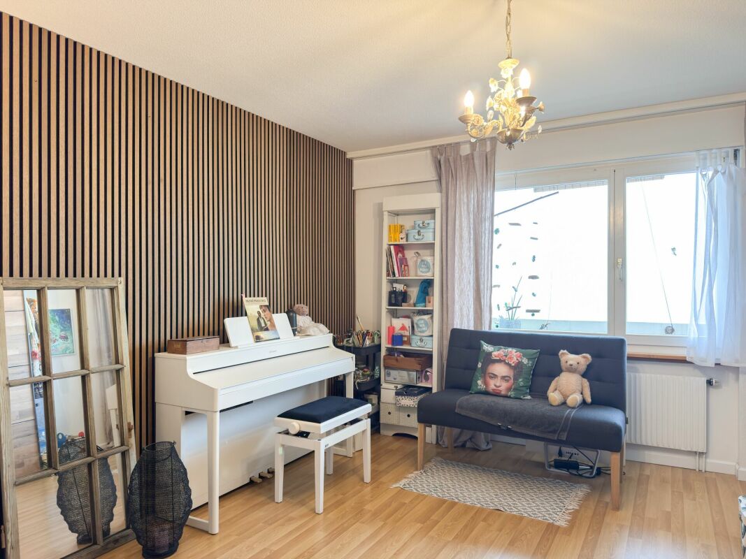 3½-Zimmer Wohnung im 10. Stock