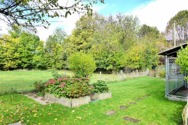 Zweifamilienhaus mit Entwicklungspotenzial 4