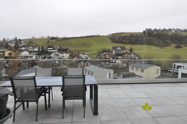 Moderne 1.5-Zimmer-Attikawohnung mit Panoramablick in Bözen 10