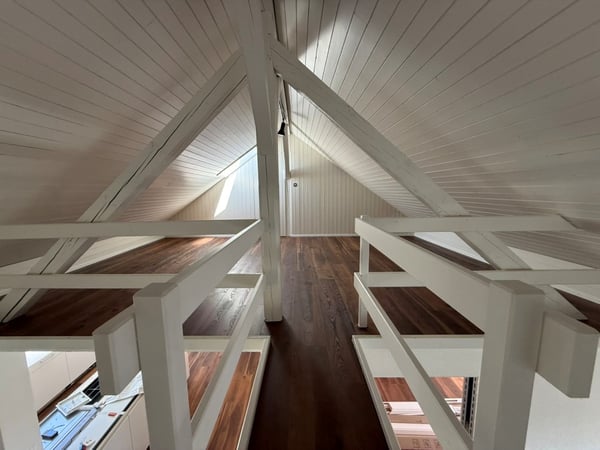 Erstbezug nach Sanierung: Charaktervolle 4.5-Zimmer-Maisonette-Wohnung mit Wintergarten und Galerie 3