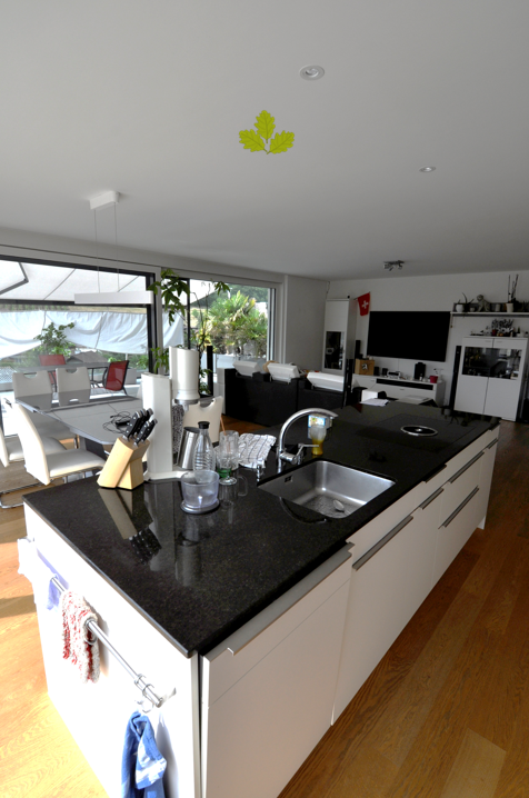 Moderne 3.5-Zimmer-Attikawohnung mit Panoramablick in Bözen 4