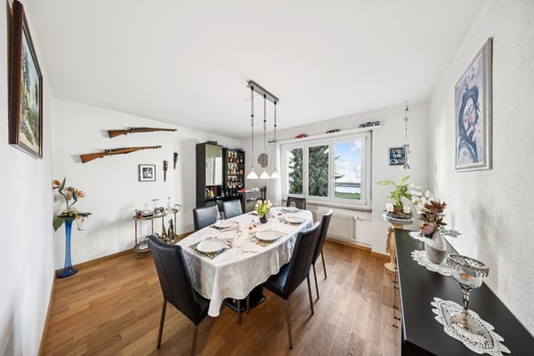 Attraktive 4-Zimmer Eigentumswohnung mit Süd-Balkon und direktem Gartenzugang in Münchenbuchsee 5