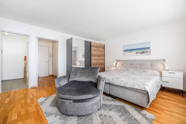 Möblierte 2.5-Zimmer-Wohnung mit Servicepaket 1