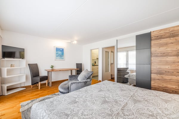 Möblierte 2.5-Zimmer-Wohnung mit Servicepaket 5