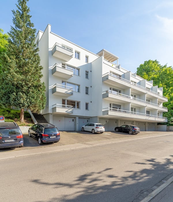 Möblierte 2.5-Zimmer-Wohnung mit Servicepaket 9