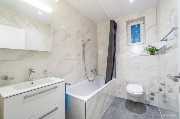 Möblierte 1.5-Zimmer-Wohnung mit Balkon in Arbon 5