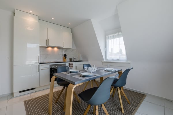 Möblierte 1.5-Zimmer-Wohnung mit Balkon in Arbon 7