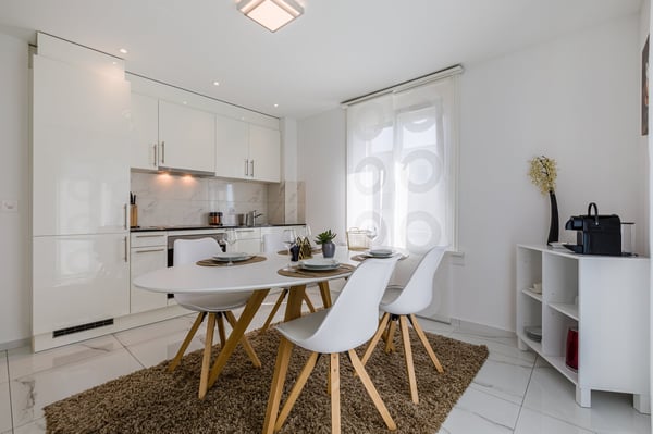 Möblierte 1.5-Zimmer-Wohnung mit Balkon in Arbon 4