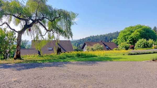 Haus im Grünen, 250 m vom S-Bahnhof entfernt 12