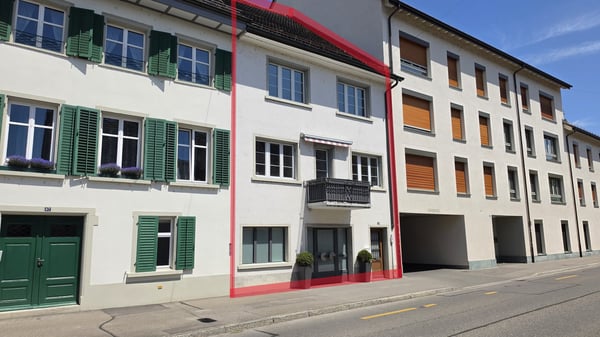 Wohn- und Geschäftshaus an bester Lage in Schaffhausen 1