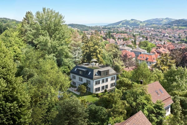 LETZTE WOHNUNG: Einzigartiges Juwel mit 360° Stadtsicht: Neubau - 1.5 Zimmer Dachgeschosswohnung mit überhohen Räumen und luxuriösem Innenausbau 7