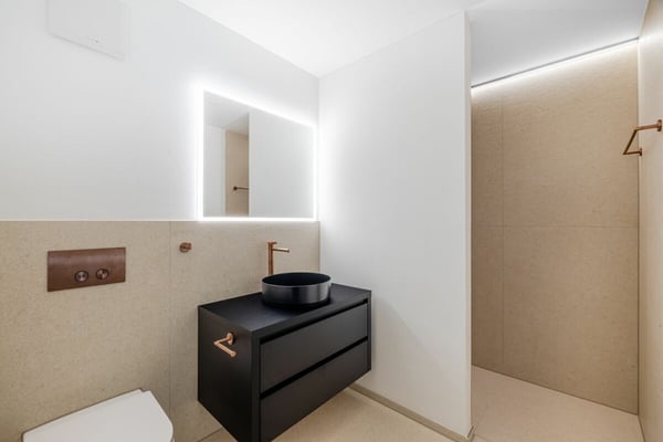 luxuriös & komplett sanierte 1.5-Zi. Terrassenwohnung am Tor zur Innerschweiz 8