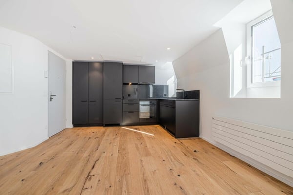 EXKLUSIV: 3.5-Zimmer Wohnung mit modernem Ausbaustandard Und 360° Dachterrasse 2