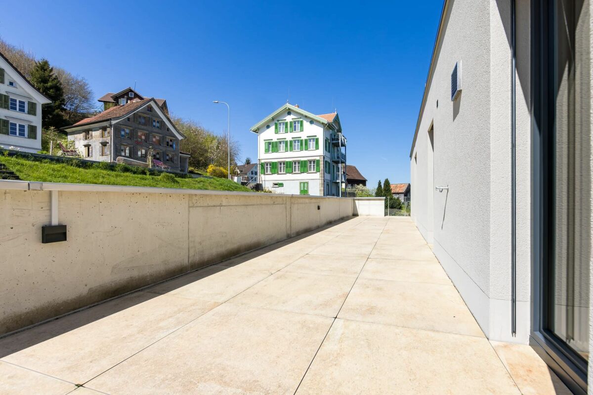 PANORAMA-ATTIKA MIT BODENSEESICHT & PRIVATEM POOL, WOHNEN AUF HÖCHSTEM NIVEAU