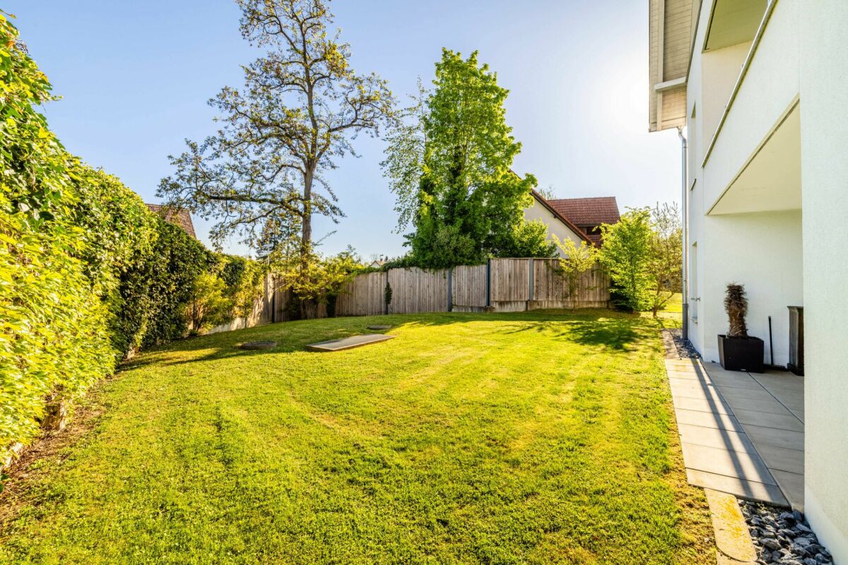 Seltene Gelegenheit: Erdgeschosswohnung in steuergünstiger Gemeinde mit grossem Gartenanteil