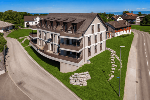 NEUBAU: Dachwohnung mit 4.5-Zimmern und Aussicht ins Grüne 10
