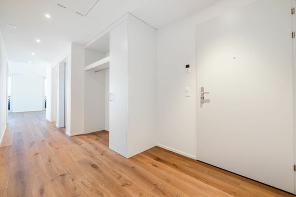 NEUBAU: Dachwohnung mit 4.5-Zimmern und Aussicht ins Grüne 7
