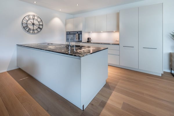 Modern, möbliert und zentral - 3.5-Zimmer-Wohnung in Rotmonten 3
