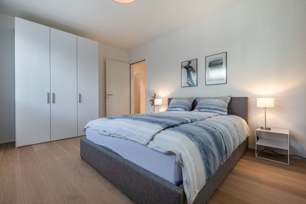 Modern, möbliert und zentral - 3.5-Zimmer-Wohnung in Rotmonten