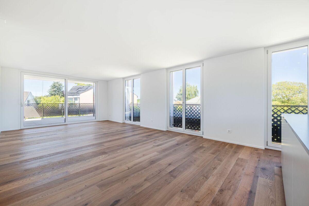 Wohnen mit Komfort: 4.5-Zimmer Neubauwohnung mit sonnigem Balkon