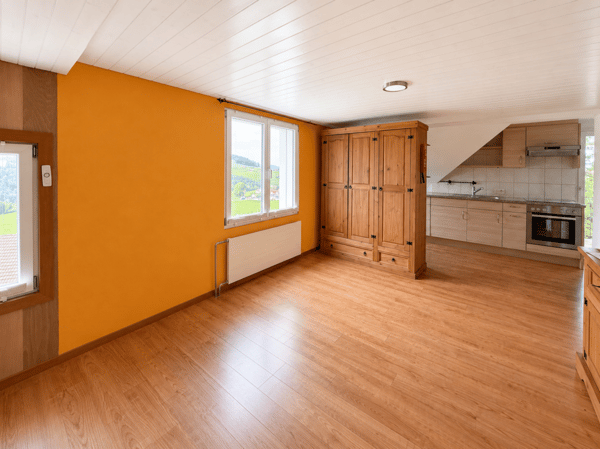 Modernisierte 3.5-Zimmer Dachwohnung mit Balkon und Traumaussicht 4