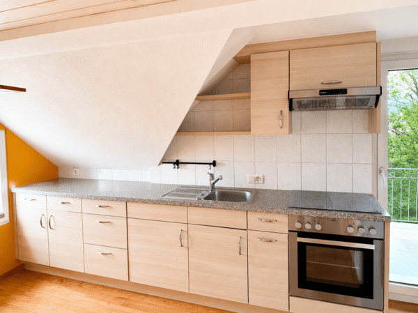 Modernisierte 3.5-Zimmer Dachwohnung mit Balkon und Traumaussicht 5