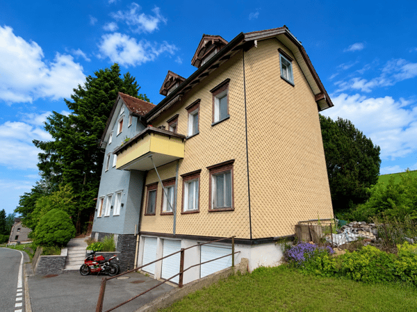 Modernisierte 3.5-Zimmer Dachwohnung mit Balkon und Traumaussicht 12